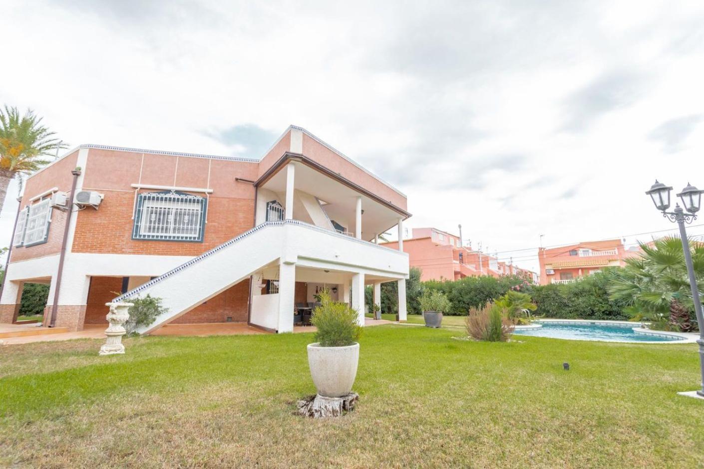 Anna'S Garden Torrevieja Exterior foto